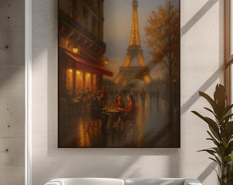 Puede incluir: Una pintura enmarcada representa una escena de café parisino al anochecer. La Torre Eiffel brilla al fondo. Un toldo rojo cubre el café, con figuras sentadas en mesas. La obra de arte se exhibe sobre un sofá blanco en un espacio moderno.