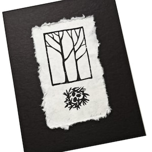 巣のある木々のリノブロックアート、裸の木々と巣のオリジナル木の巣アート、白黒木の巣アート、オリジナルの手引きリノブロックプリント