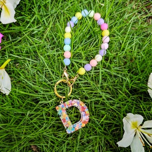 Coleira personalizada para cães com contas de arco-íris, coleira personalizada para cães e gatos com letras, presente feito à mão para animais de estimação, coleira ajustável com contas para cães