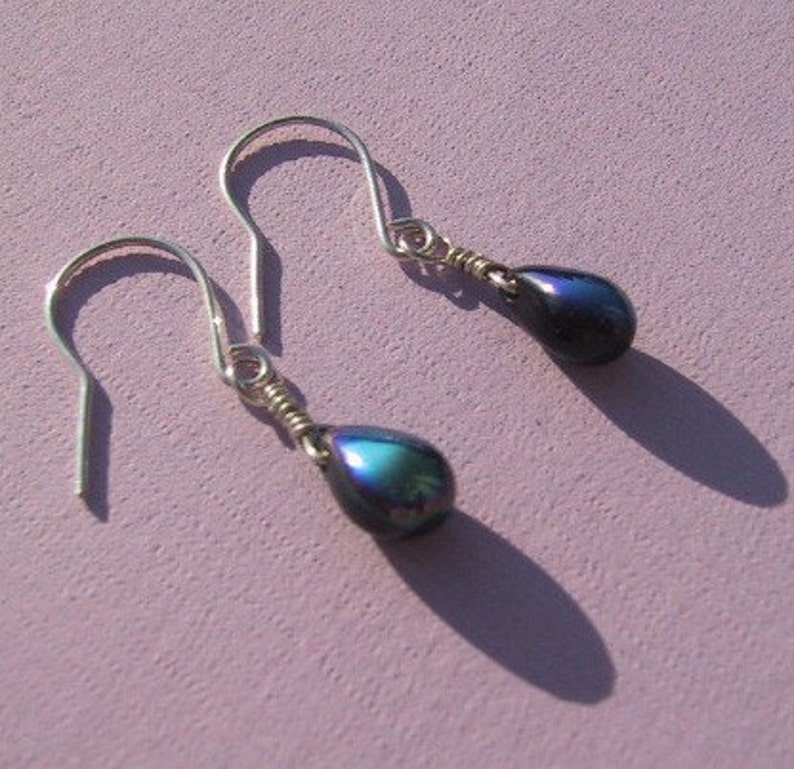 Black iridescent sterling silver drop earrings image 3