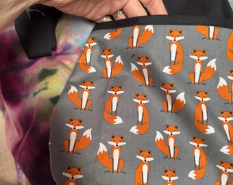 18th Century Style Tie-On Pocket 100% Cotton with Dandy Foxes Festivsl style