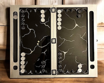 Schwarz und Silber Marmor Resin Backgammon Set, handgemachtes Brettspiel mit Resinstücken