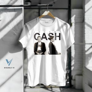Johnny Cash Mugshot Graphic Tee – Western Outlaw Style T-Shirt, Vintage Southern Rock Shirt for Men & Women