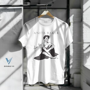 アニタベイカー Anita Baker 2018 TOUR Tシャツ アニタベイカー Anita Baker 2018 TOUR Tシャツ 新品未使用 黒T