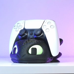 Dragon Inspired Controller Stand, Console Holder for PS5 & Xbox, Gamer Desk Decor, Gaming Gift