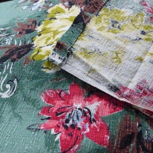 Vintage Green Floral Barkcloth Fabric Tubbables Domingo - Large Piece 46