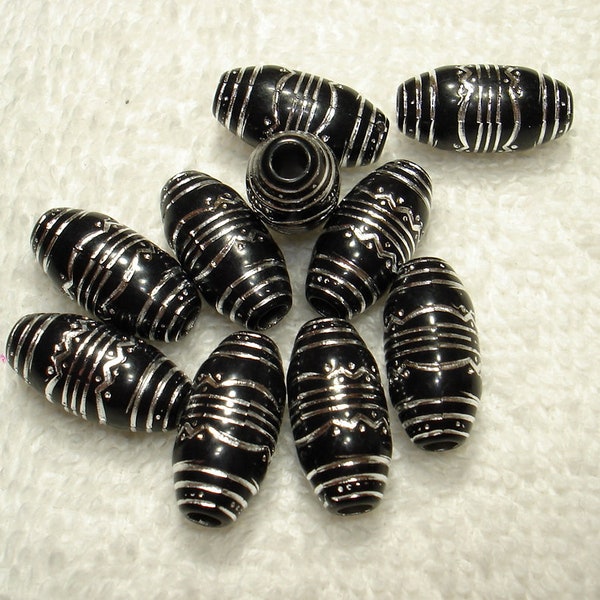 Black Silver Metal Enlaced Plating Acrylic Long Oval 10x19mm Beads Qty 10 - B7549