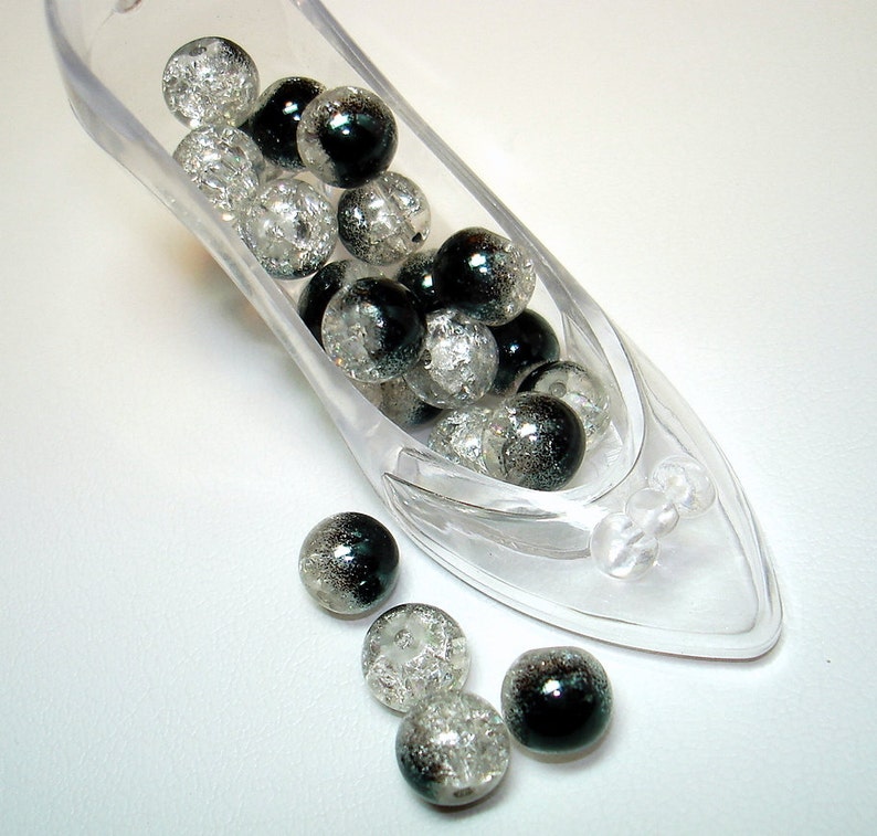 Clear Crackle Glass with Black Round Beads Qty 20 B1418 image 1