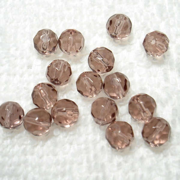 Pale Mauve Faceted Glass Round 6mm Beads (Qty 16) - B6047