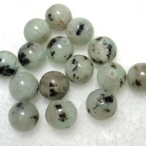 Natural Sesame Kiwi Jasper Gemstone Round 8mm Beads Qty 15 - B8166