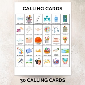 Puede incluir: Una tarjeta blanca con el texto "CALLING CARDS" en la parte superior y "30 CALLING CARDS" en la parte inferior. La tarjeta presenta 30 cuadrados ilustrados con actividades de autocuidado como "Tomar un ba&ntilde;o" y "Llamar a un amigo".