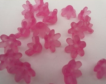 Vintage Lucite Bell Flower Beads Hot Pink (25)