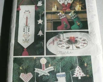 Vintage Butterick Pattern 4011 Scandinavian Christmas