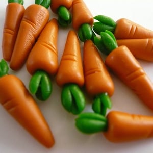 Vintage Miniature Resin Carrots (12)