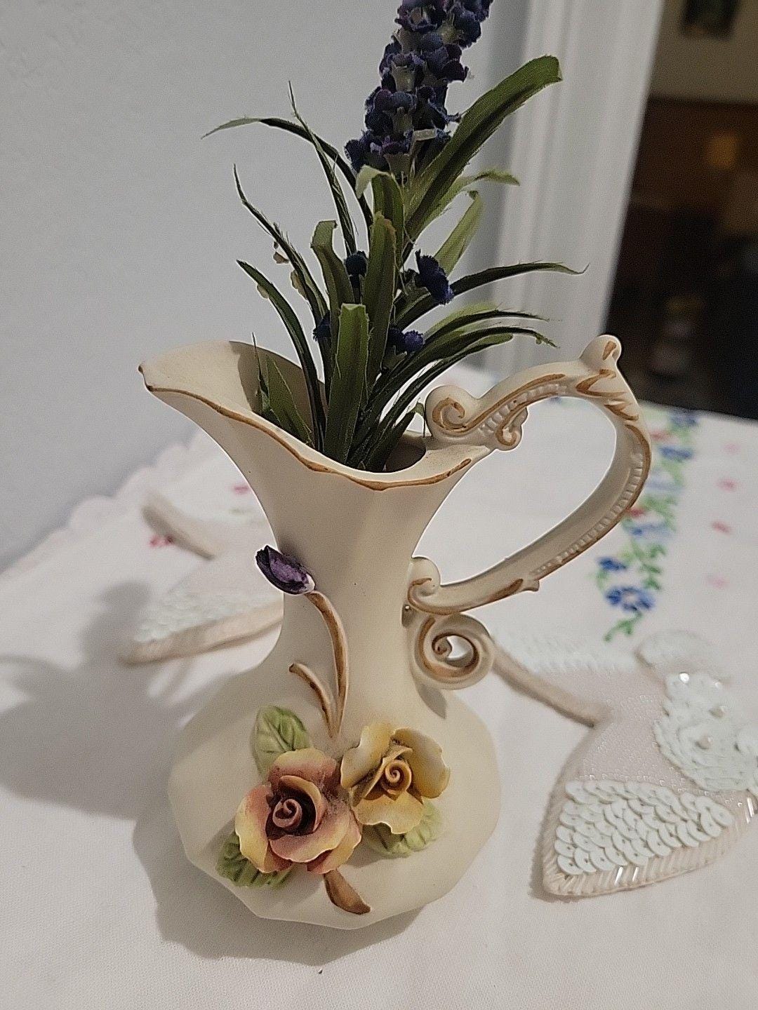 フラワーベース カポディモンテ　ヴィンテージ ヴィンテージ カポディモンテ ナポリタン 磁器 花瓶、花とハンドル付き