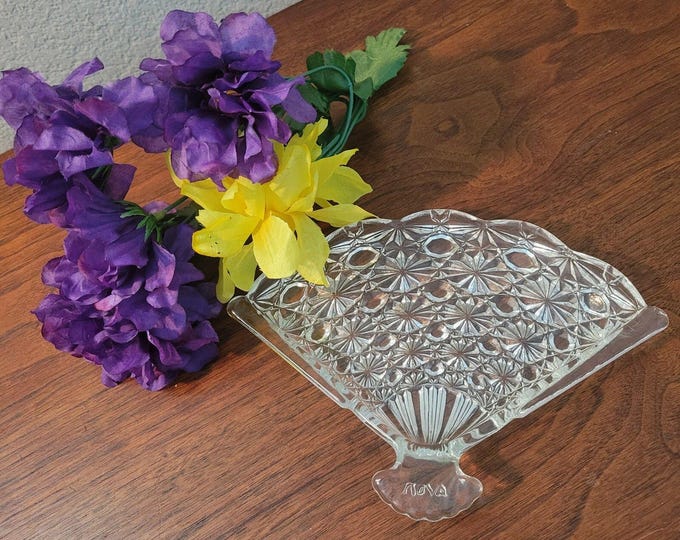 Avon Glass Fan Trinket Dish, Soap Dish, Ring Dish, vintage art deco design