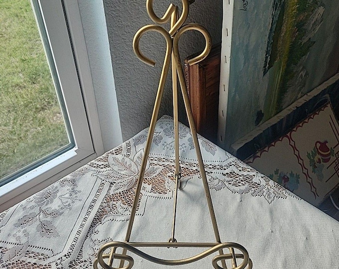 VTG Gold Tone Iron Metal Easel Art Display Book Stand Photo Prop Holder Scrolls