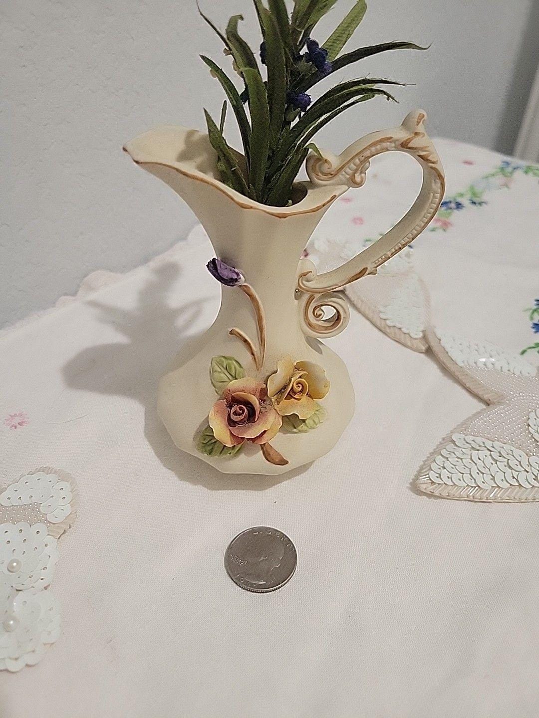 フラワーベース カポディモンテ　ヴィンテージ ヴィンテージ カポディモンテ ナポリタン 磁器 花瓶、花とハンドル付き