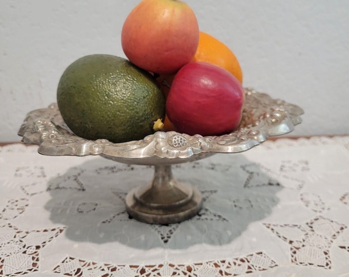 Antique WM Rogers Silver Co. Ornate Small Pedestal Bowl Silver Plated Heavy READ