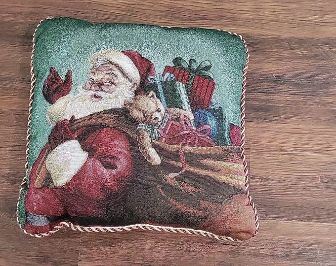 Vintage Christmas Santa Tapestry Throw Pillow with Rope Border 16x16 inches