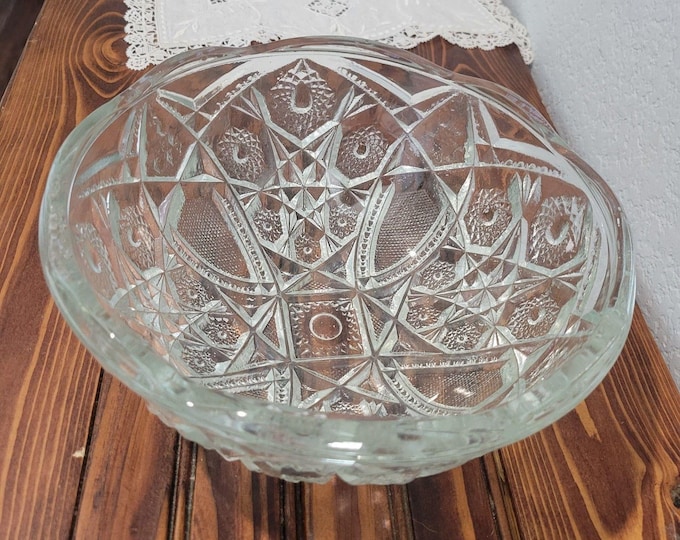 Vintage Jeannette Glass Serving Bowl, 1960s Fentec Mold