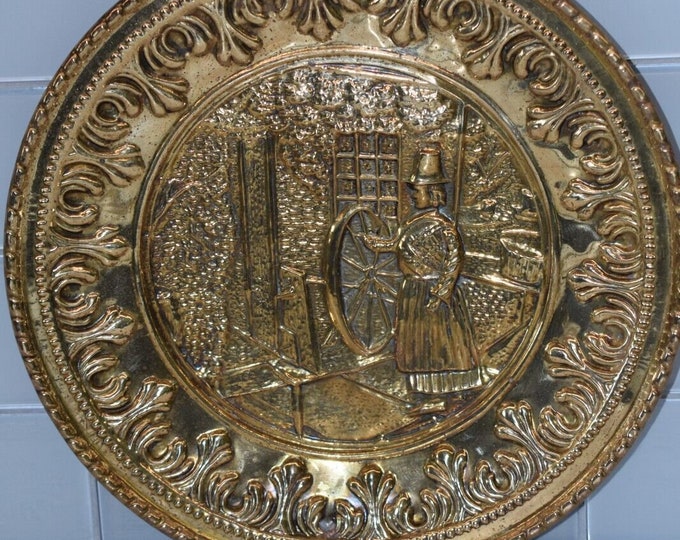 Vintage 11.5" Brass Decorative Plate English Spinning Wheel Home Decor Gift