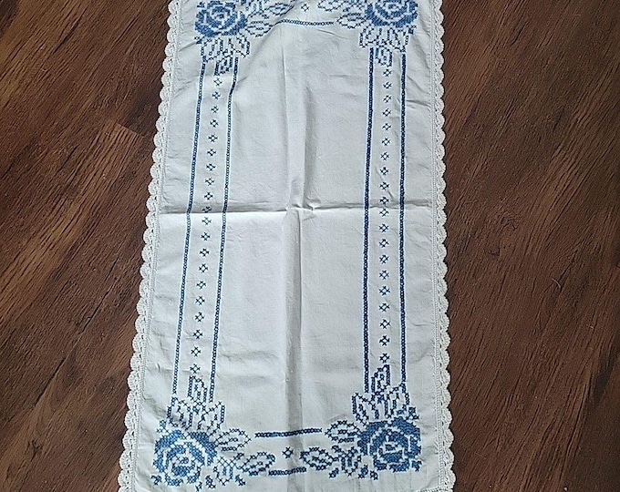 Vtg Hand Embroidered Cross-Stitch Oblong Linen Table Runner Scarf Blue & White