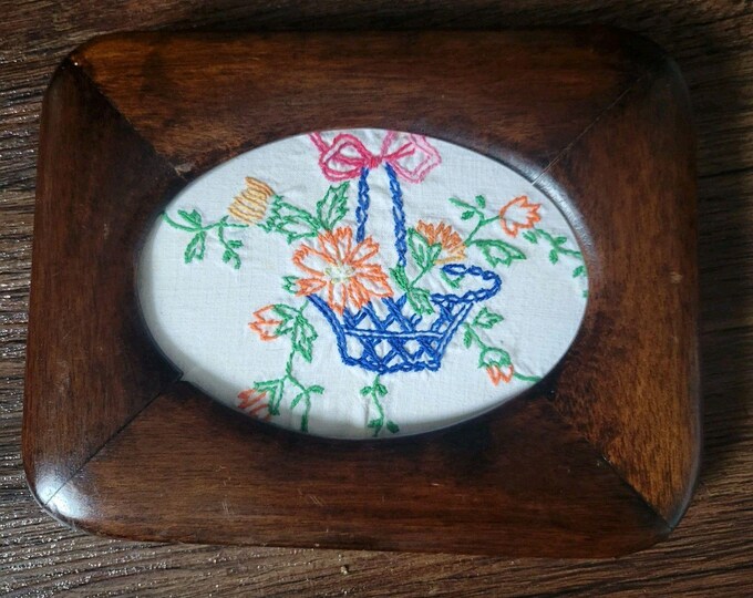 Vintage Small Oval Flowers In Basket Embroidery Linen in solid wood frame