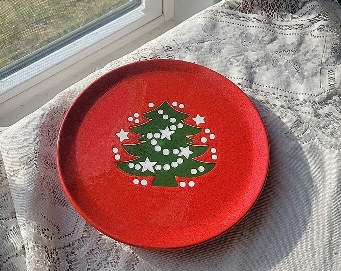VTG Waechtersbach Christmas Tree Red 7.75 Salad Plate West Germany No sticker