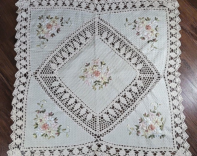 Vtg Victorian Cutwork style Floral lace and silk square tea tablecloth Cottage