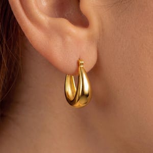 Pendientes de aro, Pendientes de aro pequeños y delicados, Aros con bisagra en oro y plata, Joyería minimalista de verano, Regalo de cumpleaños para ella