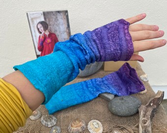 fingerless gloves, wrist warmers, handwarmers, hand warmers, felted wrist warmers, felted gloves, fingerless gloves, gauntlets, arm warmers