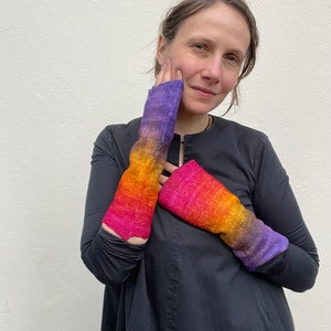 guantes sin dedos, calentadores de muñeca, calentadores de manos, calentadores de manos, calentadores de muñeca de fieltro, guantes de fieltro, guantes sin dedos, guanteletes, calentadores de brazos imagen 1