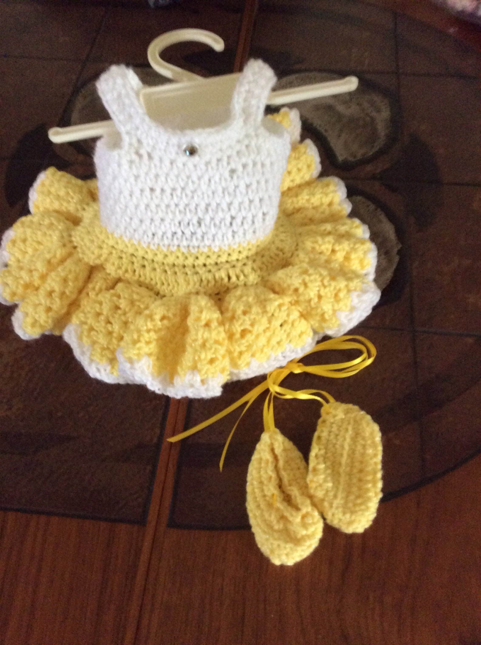 yellow and whit ballet outfit with shoes for 18