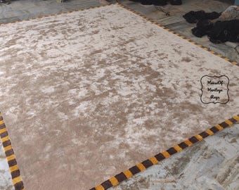 Blush Viscose Area Rug with Contrast Border – Handmade Modern Luxury Rug for Living Room & Bedroom
