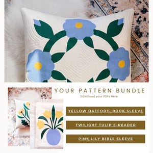 Puede incluir: Cojín crema con un diseño floral de flores azules y hojas verdes. El cojín tiene un patrón geométrico acolchado. La imagen también incluye un paquete de patrones con fundas para libros y lectores electrónicos.