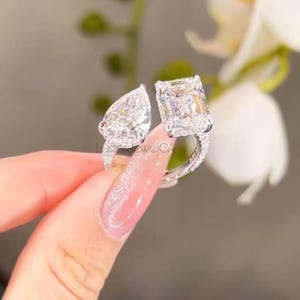 Pear & Emerald Cut Ring Toi et Moi Ring Art Deco Ring Solid Gold Ring Valentine Gift for Her Moissanite Engagement Ring Wedding Ring