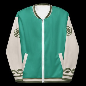Könnte beinhalten: Eine petrolfarbene Bomberjacke mit cremeweißen Ärmeln, die mit dunkelgrünen Rosen- und Dornenmotiven verziert sind. Die Jacke hat einen weißen Frontreißverschluss, gerippte Bündchen am Kragen, Ärmeln und Saum mit dunkelgrünen Streifen sowie zwei Taschen.