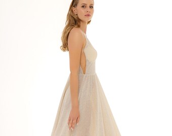 Minimalist A-Line Wedding Dress: Open Side, Modern Bride