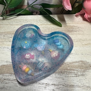 Charming Heart Resin Trinket Dish