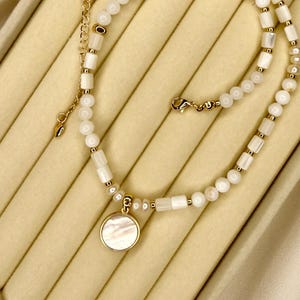 Mother-of-Pearl Pendant Necklace – Freshwater Pearl & Shell Bead Choker