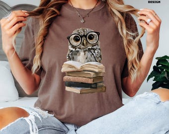 Bookish Owl Comfort Colors® Tshirt Short sleeve Long sleeve and Youth available - Fall Bird lover