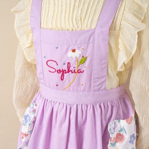 Personalized Embroidered Apron: Whimsical Floral Design, Baking Gift