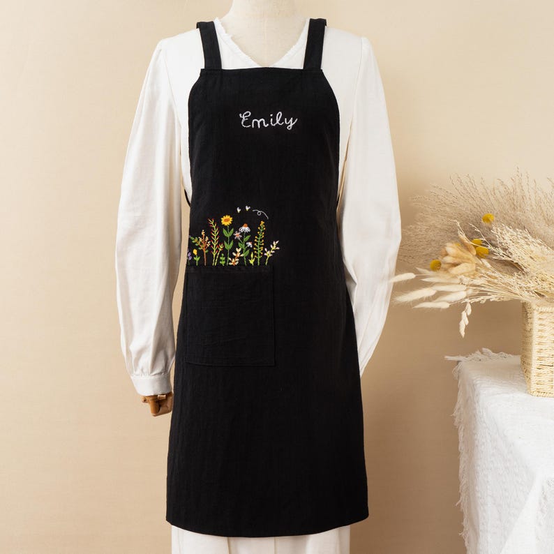 Hand Embroidered Cotton Linen Apron: Floral Design, Optional Customization zdjęcie 8