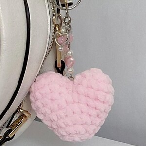 Herz Schlüsselanhänger | Gehäkelt, Amigurumi, Schlüsselanhänger, handgemacht, Valentinstag, Geschenk für sie, Valentinstag, niedlich