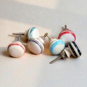 Bunt gestreifter Möbelknauf | Einzigartige Handgefertigte Schubladenknauf