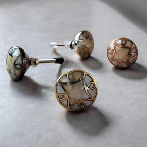 Eastern Inspired Mother of Pearl & Brass Cabinet Knob | Luxurious Gold and Ivory Drawer Pull