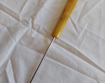 Rare Vintage Helene Curtis Pick/ Bakelite Handle