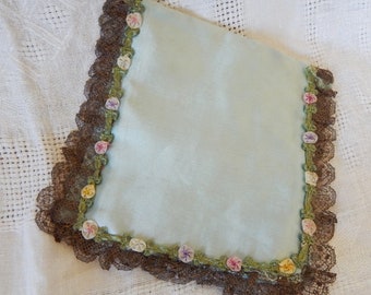 Sweet Floral and Lace Hankie Holder/ Metallic Lace Trim/ Dainty Florets