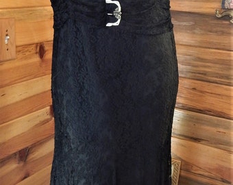 Vintage Black & Beige Lace Dress/ 1929/ Deco Buckle/ Lined